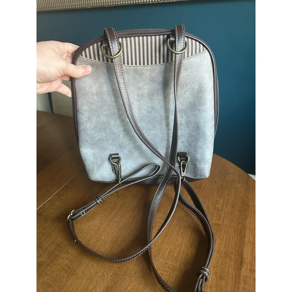 Chala CONVERTIBLE Backpack Purse Shoulder Tote Bag Daisy Gray